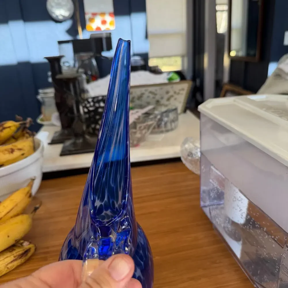 Unknown cobalt blue